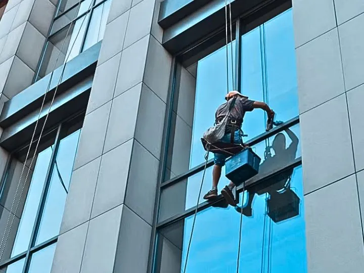 High Rise Window Cleaning Services in Gold Coast