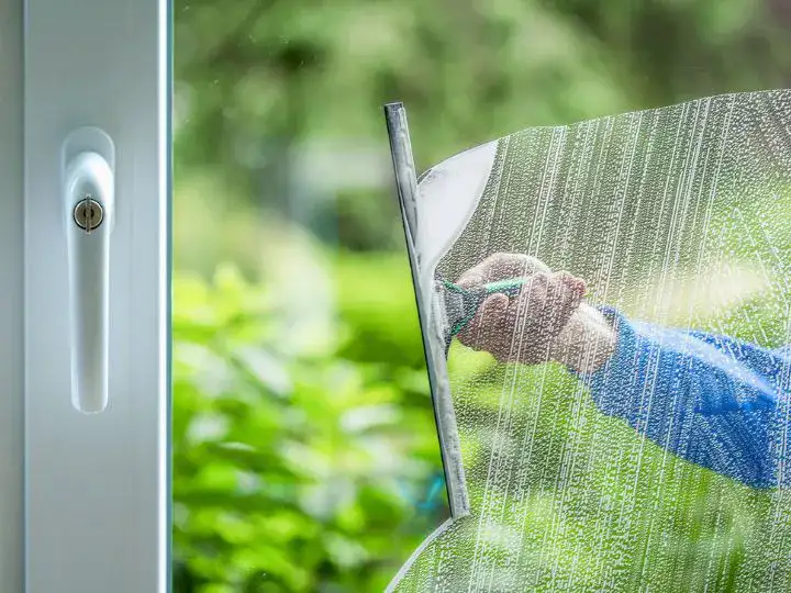 window cleaning in gold coast