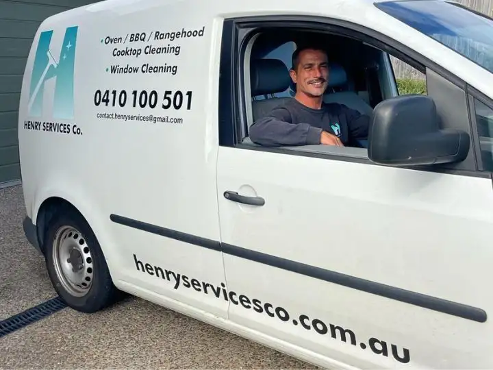 Henry’s Services Co Car